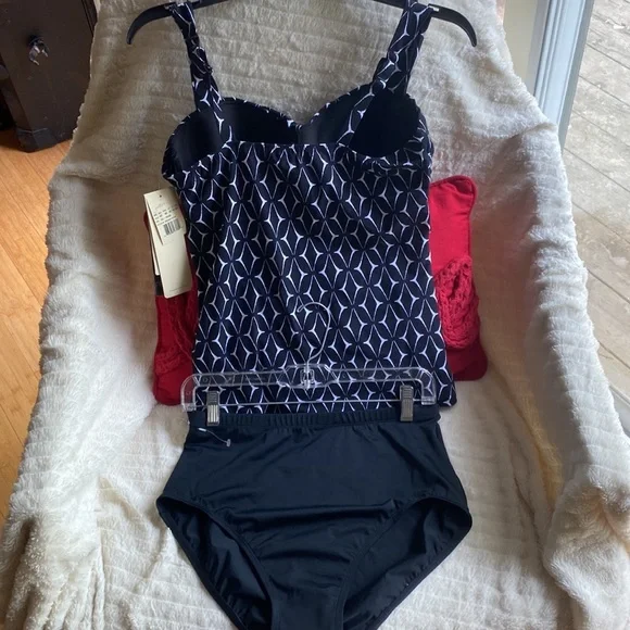 Gottex 2 Piece Swimsuit Underwire Adjustable Bra Straps New With Tags